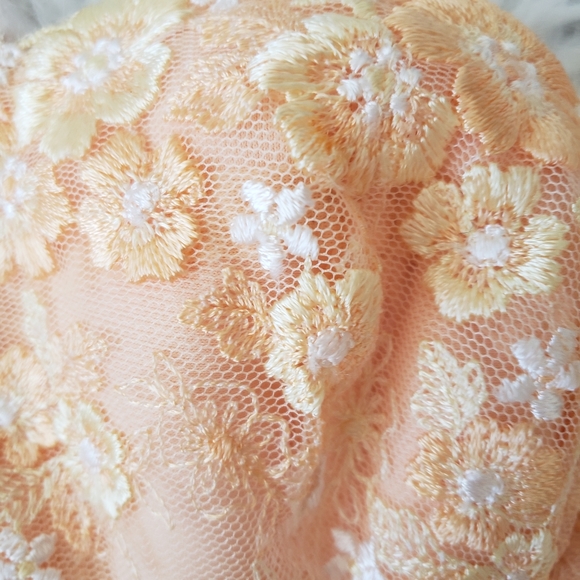 Vintage 34A Bra - Picture 9 of 9